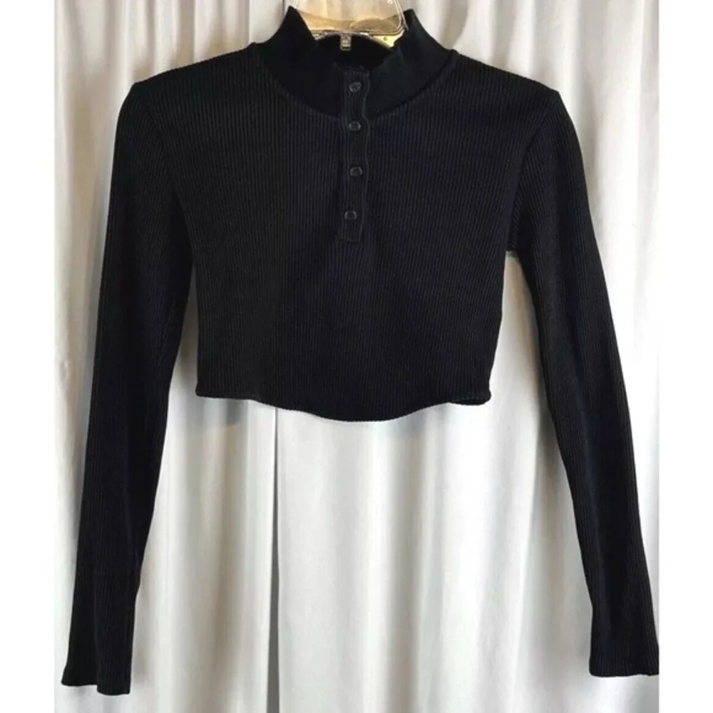 ZARA Black Ribbed Mock Neck Button Detail Cropped Long Sleeve Top Women M 68-48‎